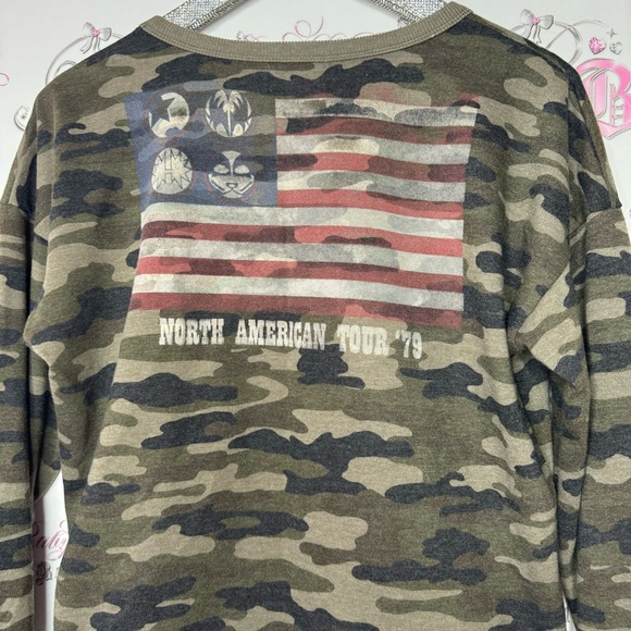 Lucky brand jeans KISS band camo camouflage sweater pull over with keyhole open - Picture 5 of 7